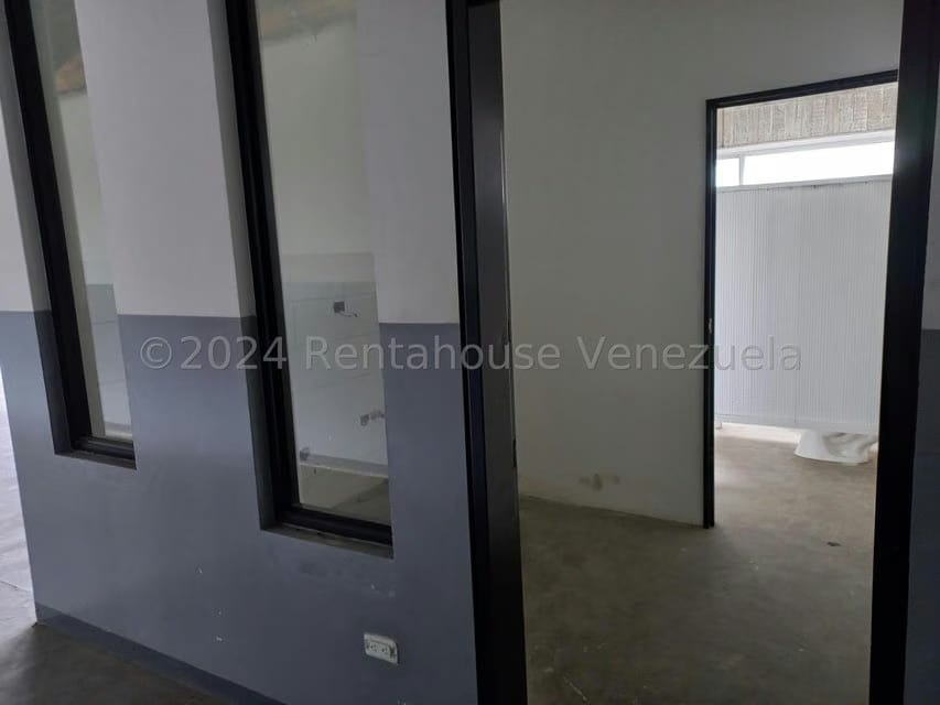 Comercial (Galpon - Deposito) en Alquiler en Macaracuay, Distrito Metropolitano - 8