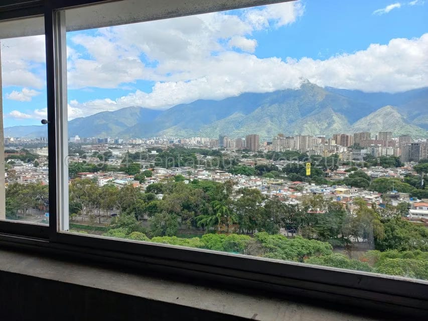 Comercial (Galpon - Deposito) en Alquiler en Macaracuay, Distrito Metropolitano - 9