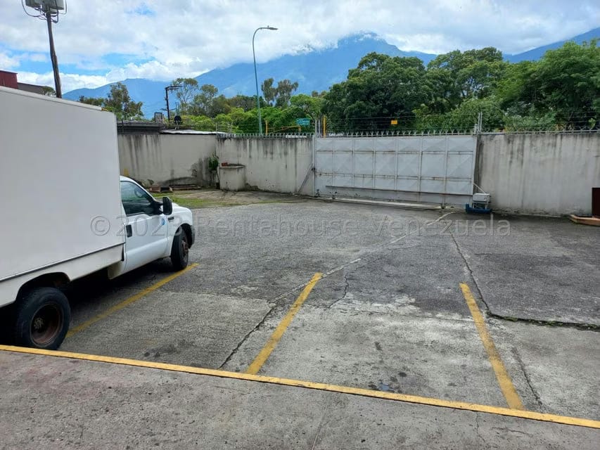 Comercial (Galpon - Deposito) en Alquiler en Macaracuay, Distrito Metropolitano - 10