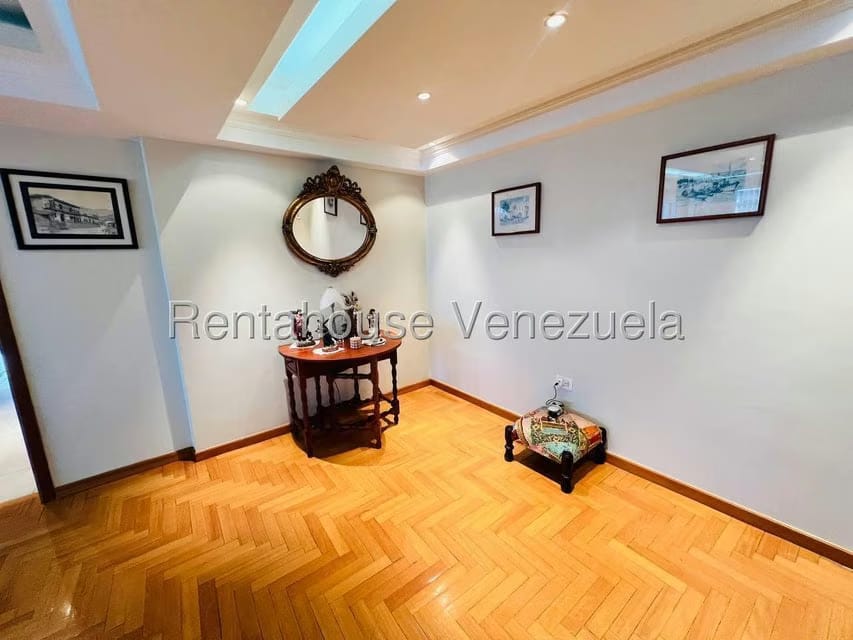Apartamento (1 Nivel) en Venta en Centro, Aragua - 2