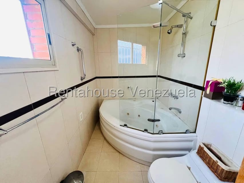 Apartamento (1 Nivel) en Venta en Centro, Aragua - 30