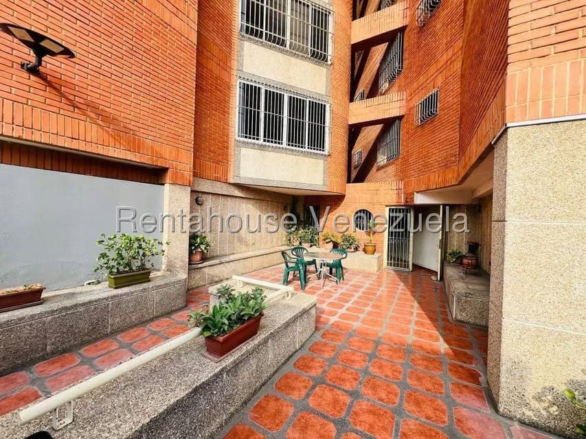 Apartamento (1 Nivel) en Venta en Centro, Aragua - 44