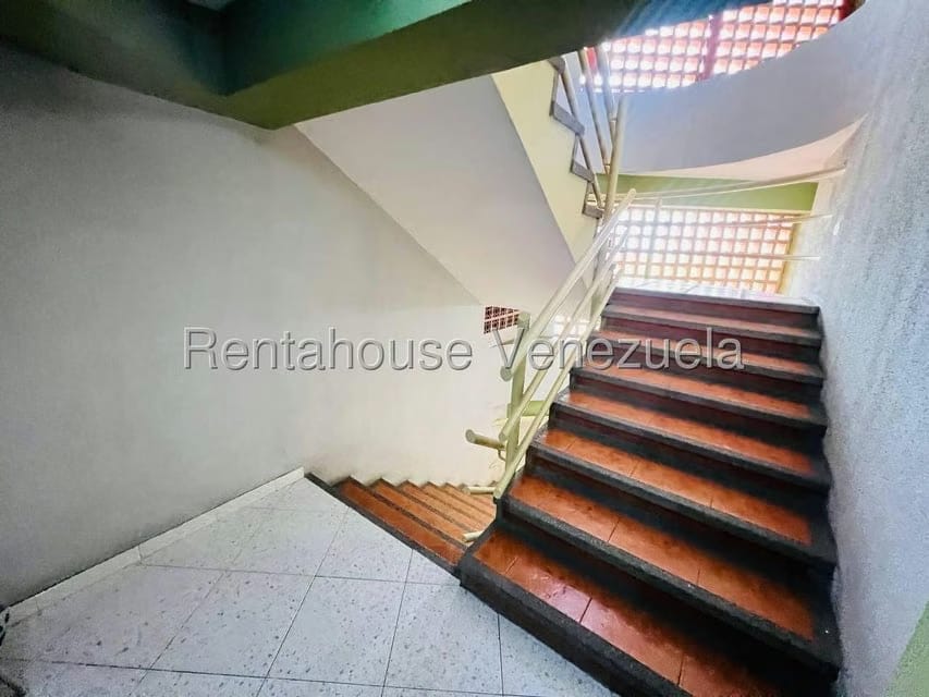 Apartamento (1 Nivel) en Venta en Centro, Aragua - 49
