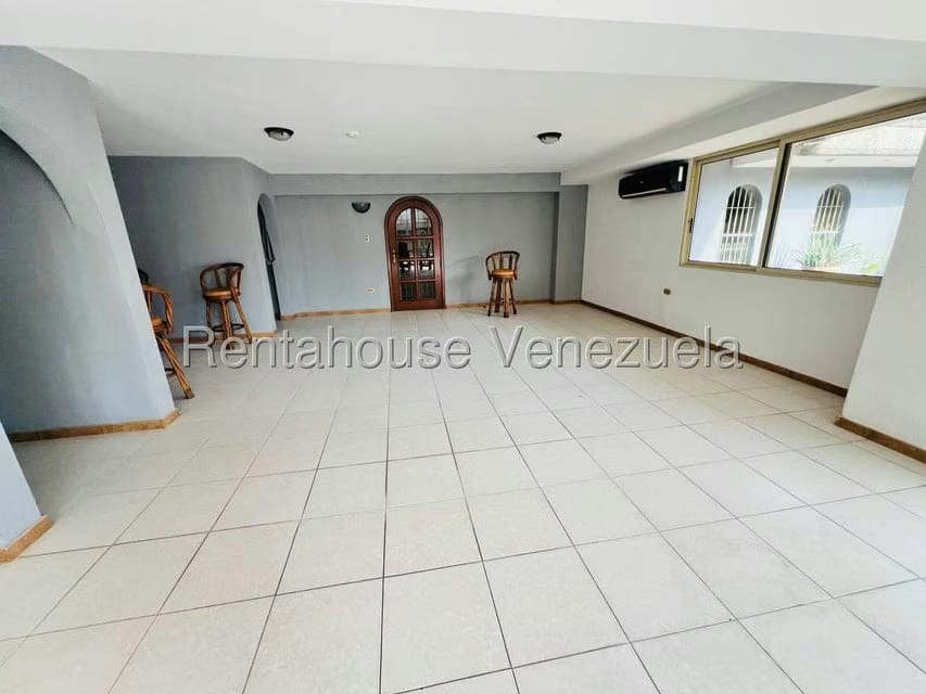 Apartamento (1 Nivel) en Venta en Centro, Aragua - 52