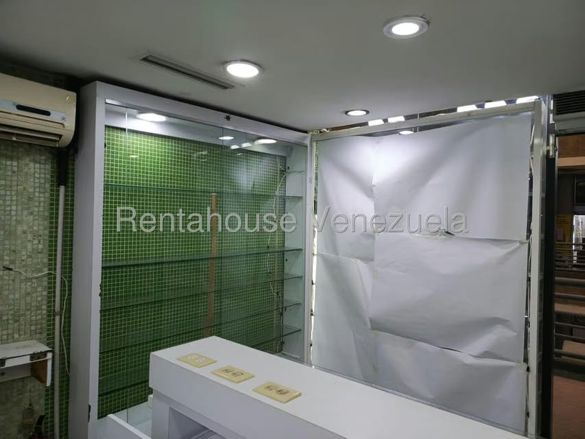 Comercial (Local Comercial) en Alquiler en El Paraiso, Distrito Metropolitano - 17