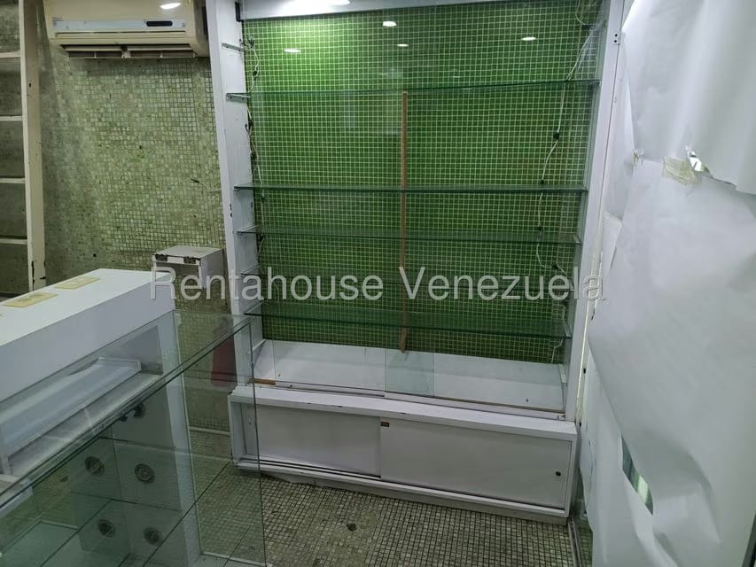 Comercial (Local Comercial) en Alquiler en El Paraiso, Distrito Metropolitano - 10