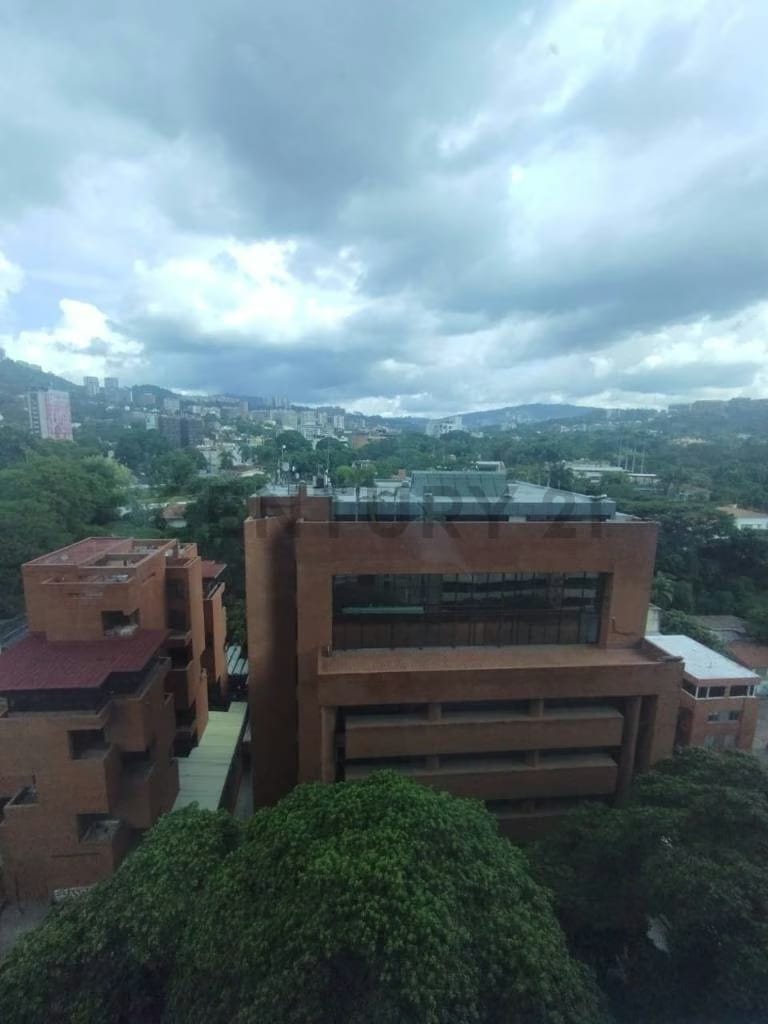 OFICINA PREMIUM EN EL CORAZON DE LAS MERCEDES, VENTA - 5