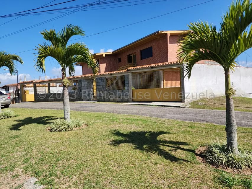 Casa (Multipes Niveles) en Venta en Municipio Carrizal, Miranda
