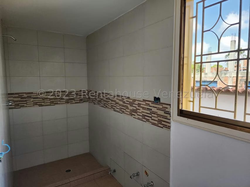 Casa (Multipes Niveles) en Venta en Municipio Carrizal, Miranda - 18