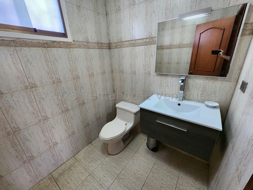 Casa (Multipes Niveles) en Venta en Municipio Carrizal, Miranda - 9
