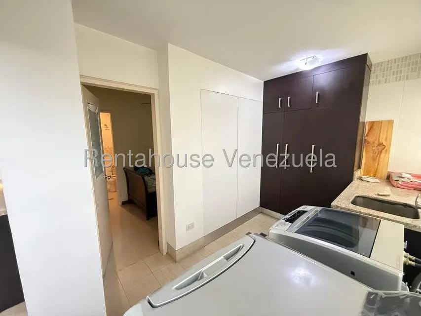 Apartamento (1 Nivel) en Alquiler en Colinas de Valle Arriba, Distrito Metropolitano - 13