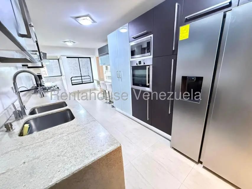 Apartamento (1 Nivel) en Alquiler en Colinas de Valle Arriba, Distrito Metropolitano - 8