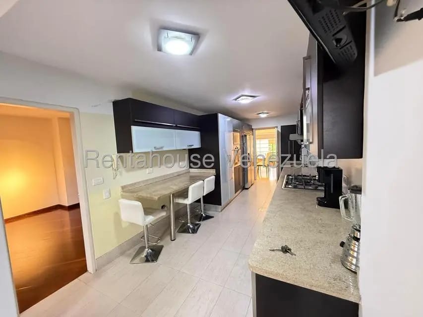 Apartamento (1 Nivel) en Alquiler en Colinas de Valle Arriba, Distrito Metropolitano - 9