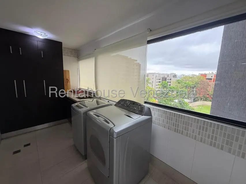 Apartamento (1 Nivel) en Alquiler en Colinas de Valle Arriba, Distrito Metropolitano - 10