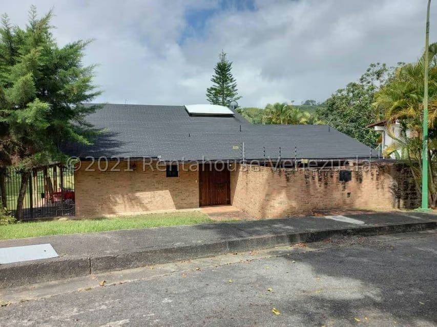 Casa (Multipes Niveles) en Venta en Loma Larga, Distrito Metropolitano - 2