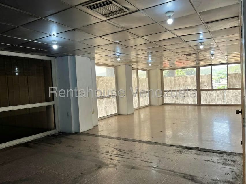 Comercial (Local Comercial) en Venta en Avenida Victoria, Aragua - 14