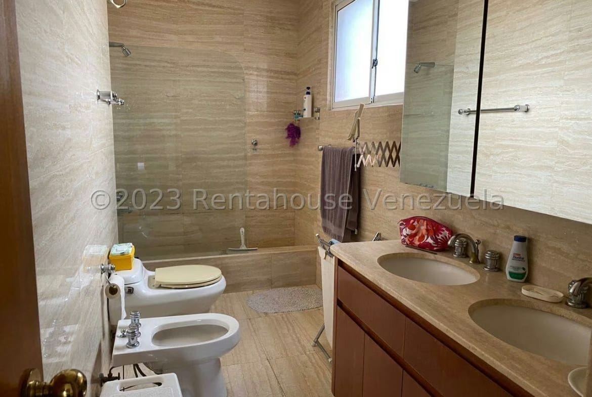 APARTAMENTO EN VENTA-CECILIA GUTIERREZ - 2