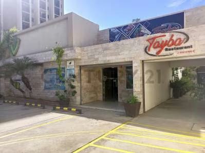 Se Vende Edificio Comercial con local y Restaurante