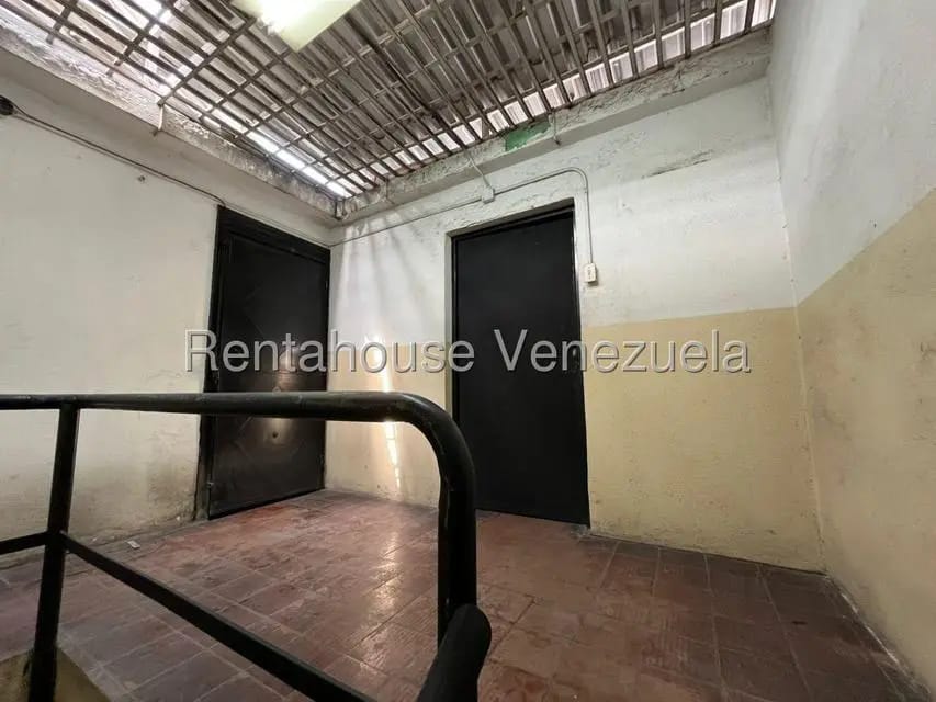 Comercial (Local Comercial) en Alquiler en Chacao, Distrito Metropolitano - 24