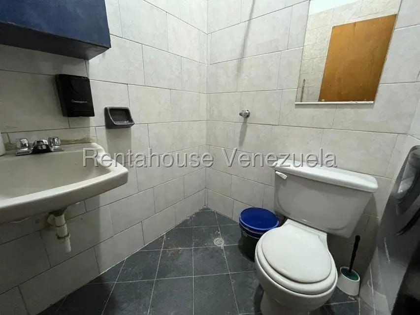 Comercial (Local Comercial) en Alquiler en Chacao, Distrito Metropolitano - 30