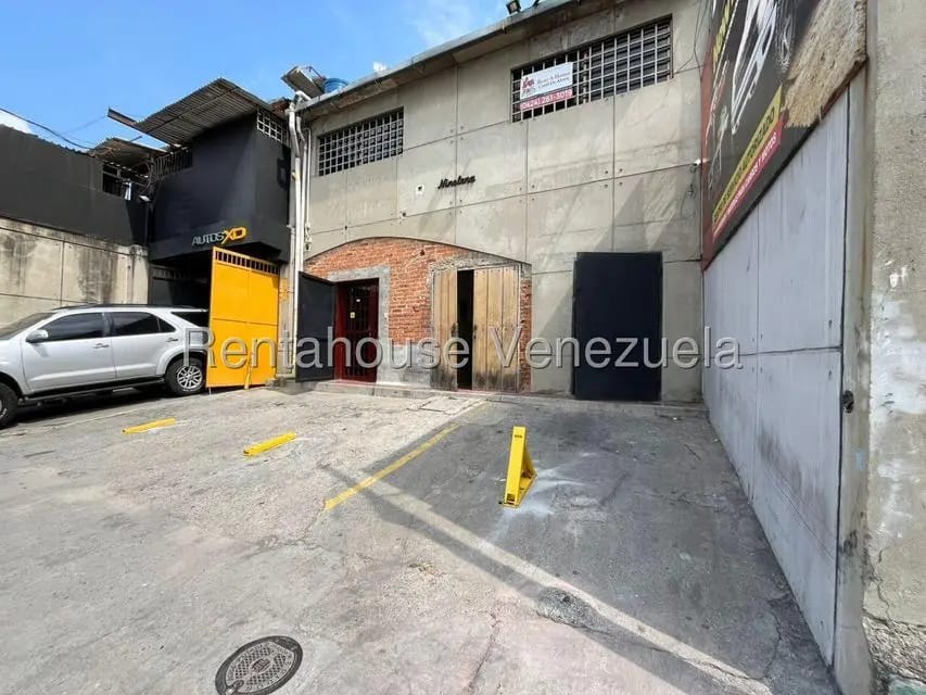 Comercial (Local Comercial) en Alquiler en Chacao, Distrito Metropolitano - 31