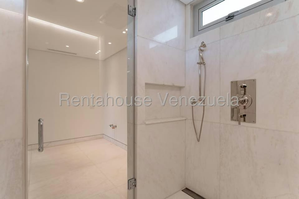 Apartamento (1 Nivel) en Venta en San Marino, Distrito Metropolitano - 41