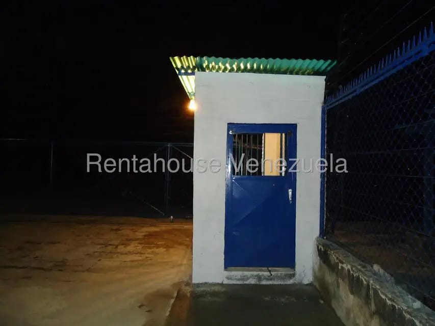 Comercial (Galpon - Deposito) en Venta en Santa Teresa del Tuy, Miranda - 2