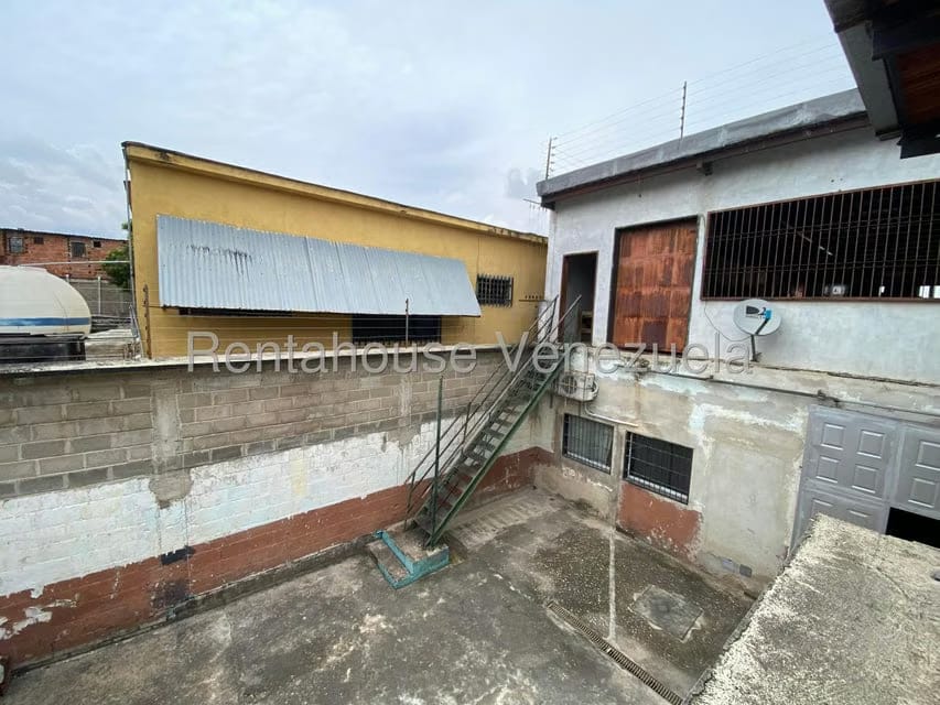 Comercial (Local Comercial) en Venta en La Barraca, Aragua - 34