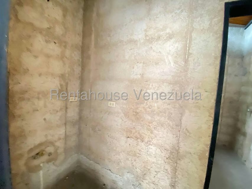 Comercial (Local Comercial) en Venta en La Barraca, Aragua - 36