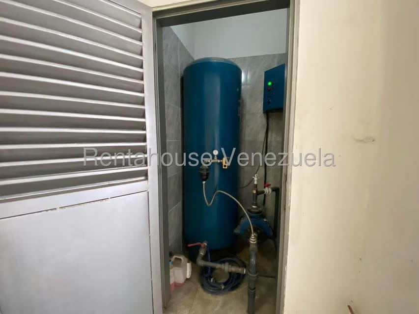 Comercial (Local Comercial) en Venta en La Barraca, Aragua - 39