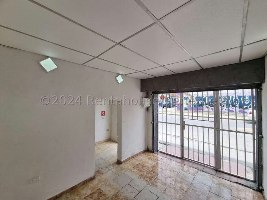 Comercial (Local Comercial) en Alquiler en Parroquia Catedral, Lara - 15
