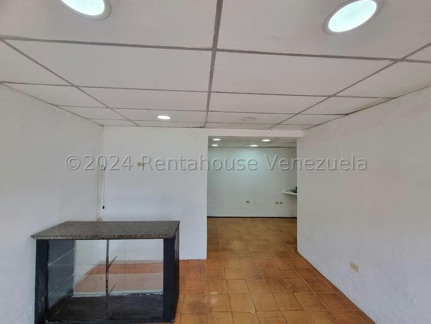 Comercial (Local Comercial) en Alquiler en Parroquia Catedral, Lara - 29
