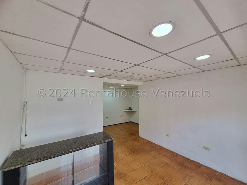 Comercial (Local Comercial) en Alquiler en Parroquia Catedral, Lara - 30