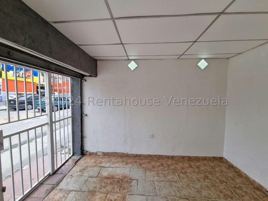 Comercial (Local Comercial) en Alquiler en Parroquia Catedral, Lara - 10
