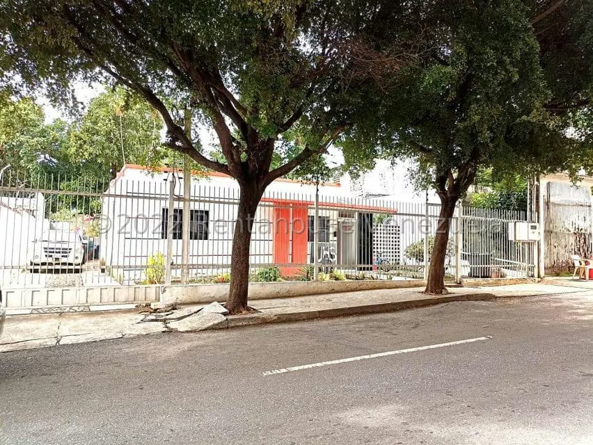 Casa (1 Nivel) en Venta en Del Este, Lara - 65