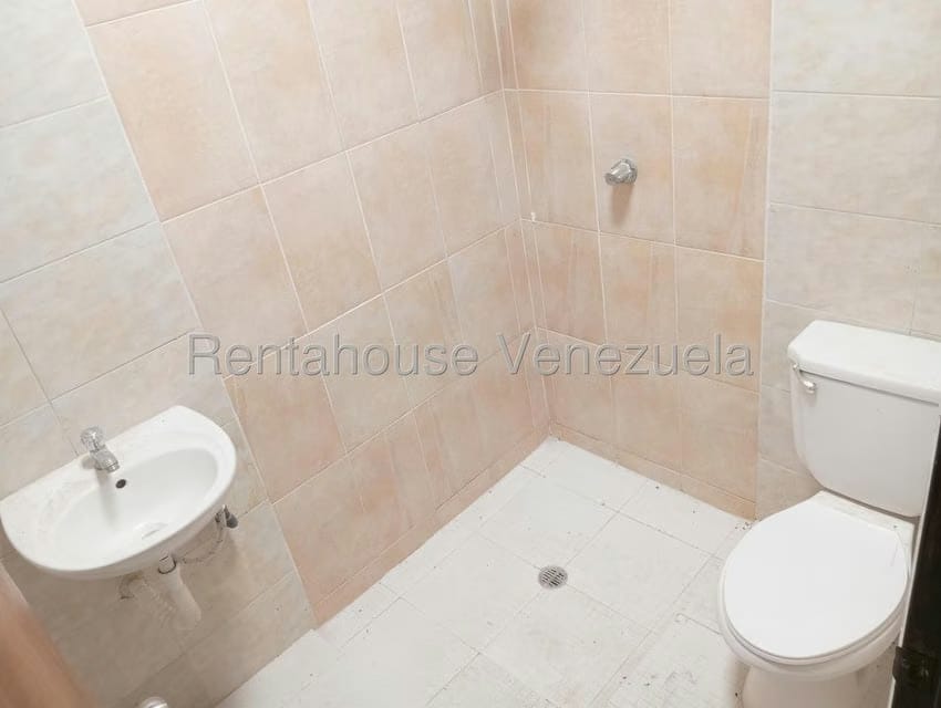 Casa (1 Nivel) en Venta en Ciudad Varyna, Barinas - 13