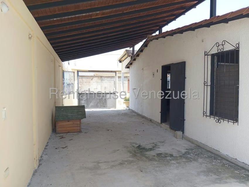 Casa (1 Nivel) en Venta en Ciudad Varyna, Barinas - 17
