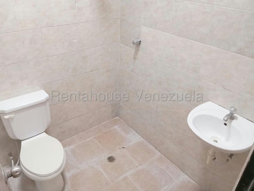 Casa (1 Nivel) en Venta en Ciudad Varyna, Barinas - 9