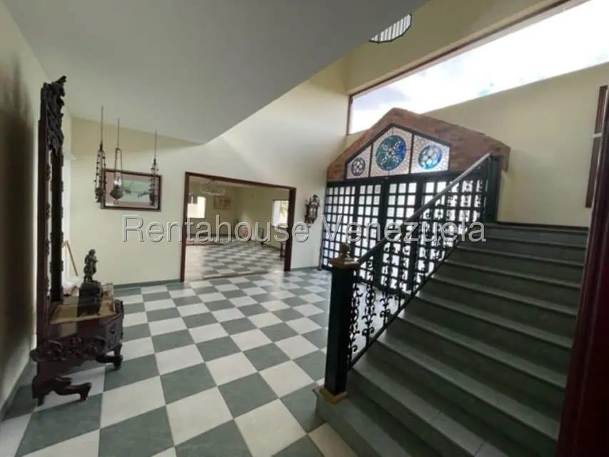 Casa (Duplex) en Venta en Avenida Principal Cecilio Acosta, Miranda - 12