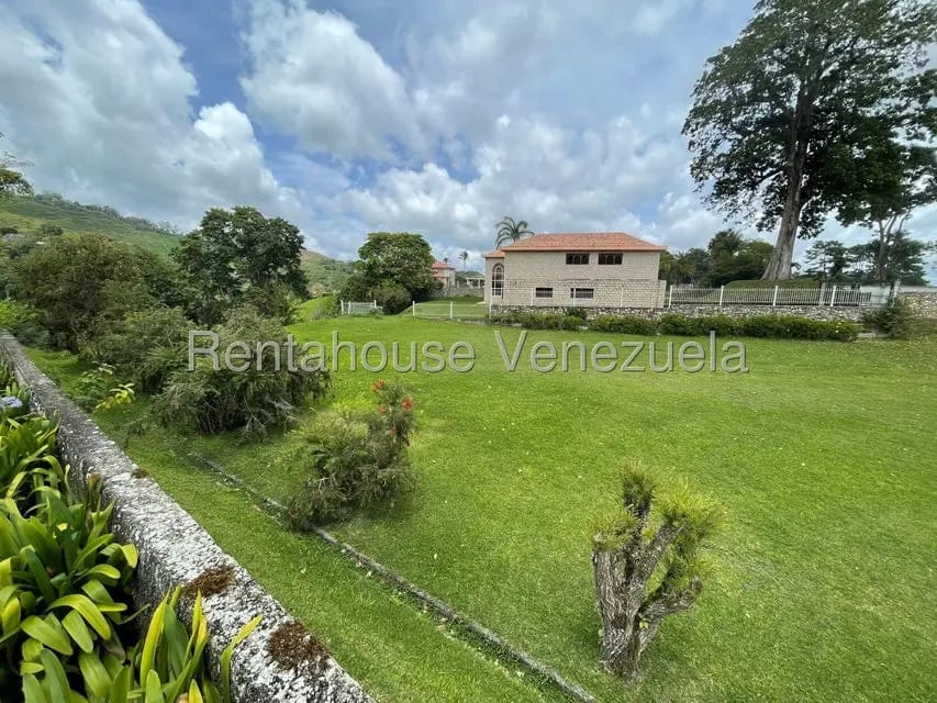 Casa (Duplex) en Venta en Avenida Principal Cecilio Acosta, Miranda - 19