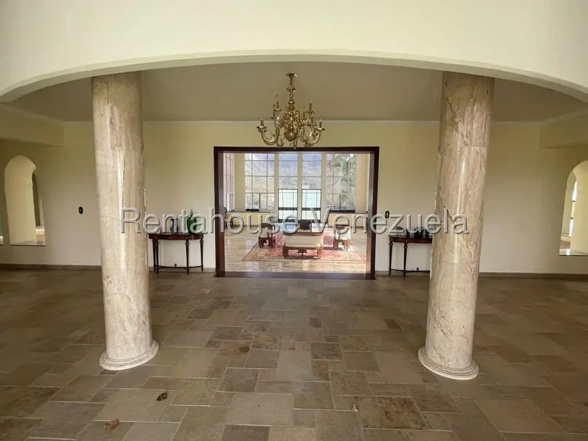 Casa (Duplex) en Venta en Avenida Principal Cecilio Acosta, Miranda - 22