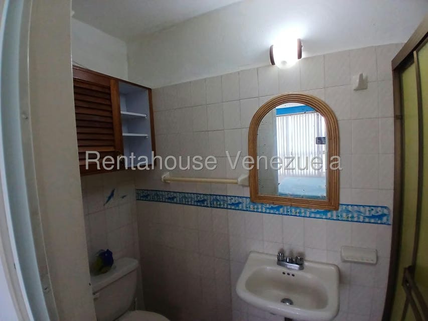 Apartamento (1 Nivel) en Venta en Ciudad Balneario Higuerote, Miranda - 12