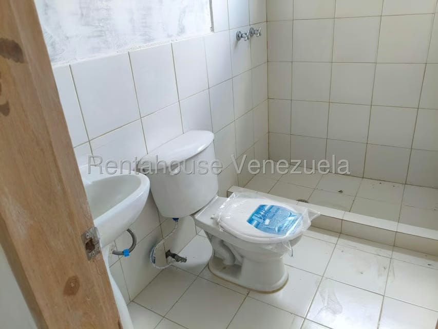 Apartamento (1 Nivel) en Venta en Solar del Hatillo, Distrito Metropolitano - 28