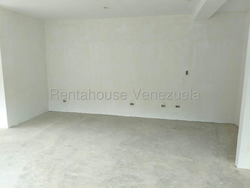 Apartamento (1 Nivel) en Venta en Solar del Hatillo, Distrito Metropolitano - 42