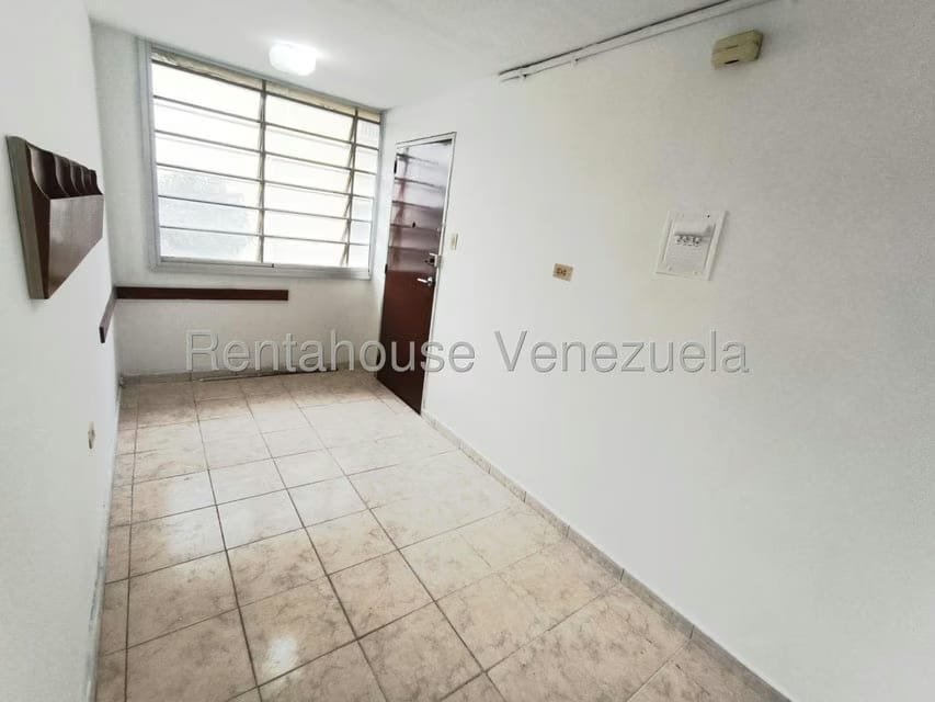 Comercial (Consultorio Medico) en Alquiler en Los Caobos, Distrito Metropolitano - 9