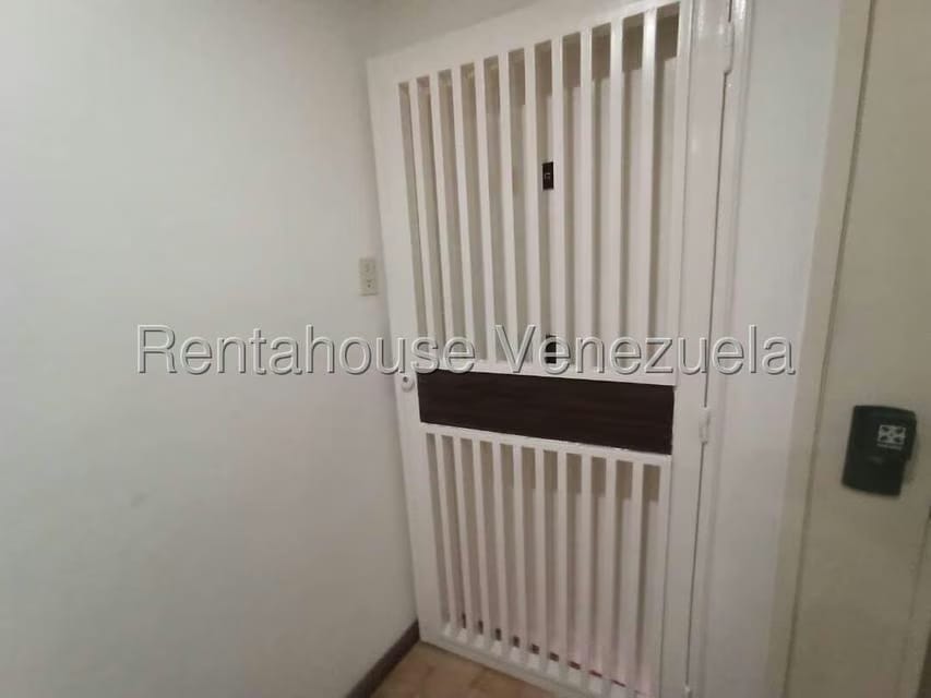 Apartamento (1 Nivel) en Alquiler en Manzanares, Distrito Metropolitano - 2