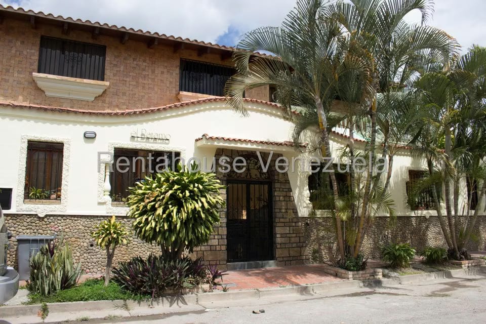 Casa (Duplex) en Venta en Colinas de Vista Alegre, Distrito Metropolitano - 2