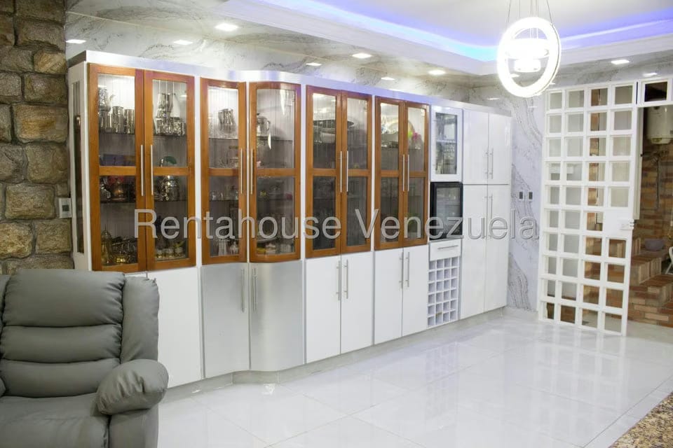 Casa (Duplex) en Venta en Colinas de Vista Alegre, Distrito Metropolitano - 11