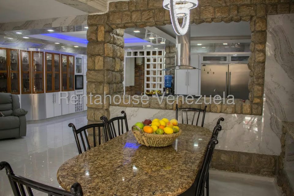 Casa (Duplex) en Venta en Colinas de Vista Alegre, Distrito Metropolitano - 18