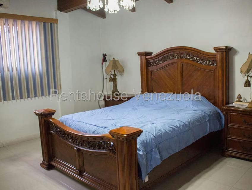 Casa (Duplex) en Venta en Colinas de Vista Alegre, Distrito Metropolitano - 26